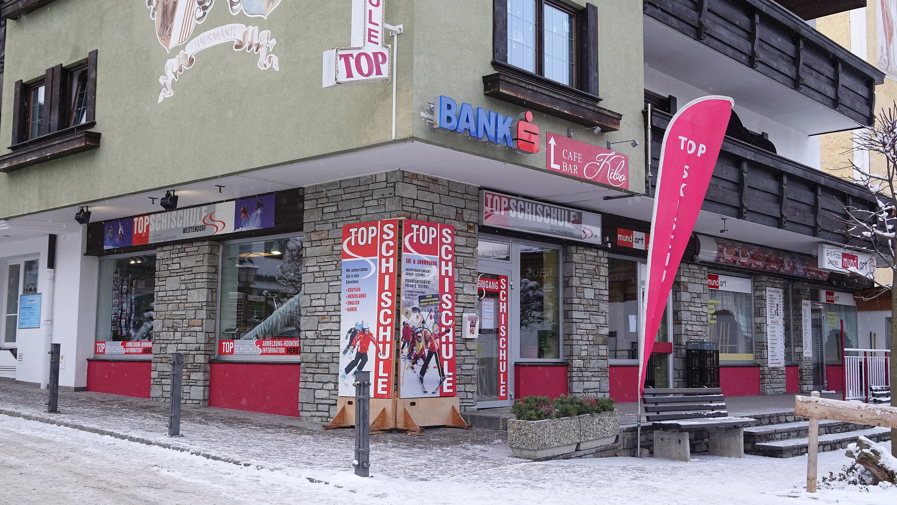 TOP Schischule Westendorf office entrance in the town centre, just a few minutes' walk from the practice slope